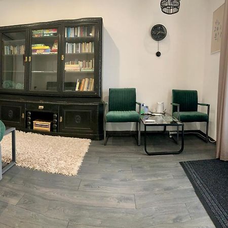 Dimora Apartman Debrecen Esterno foto
