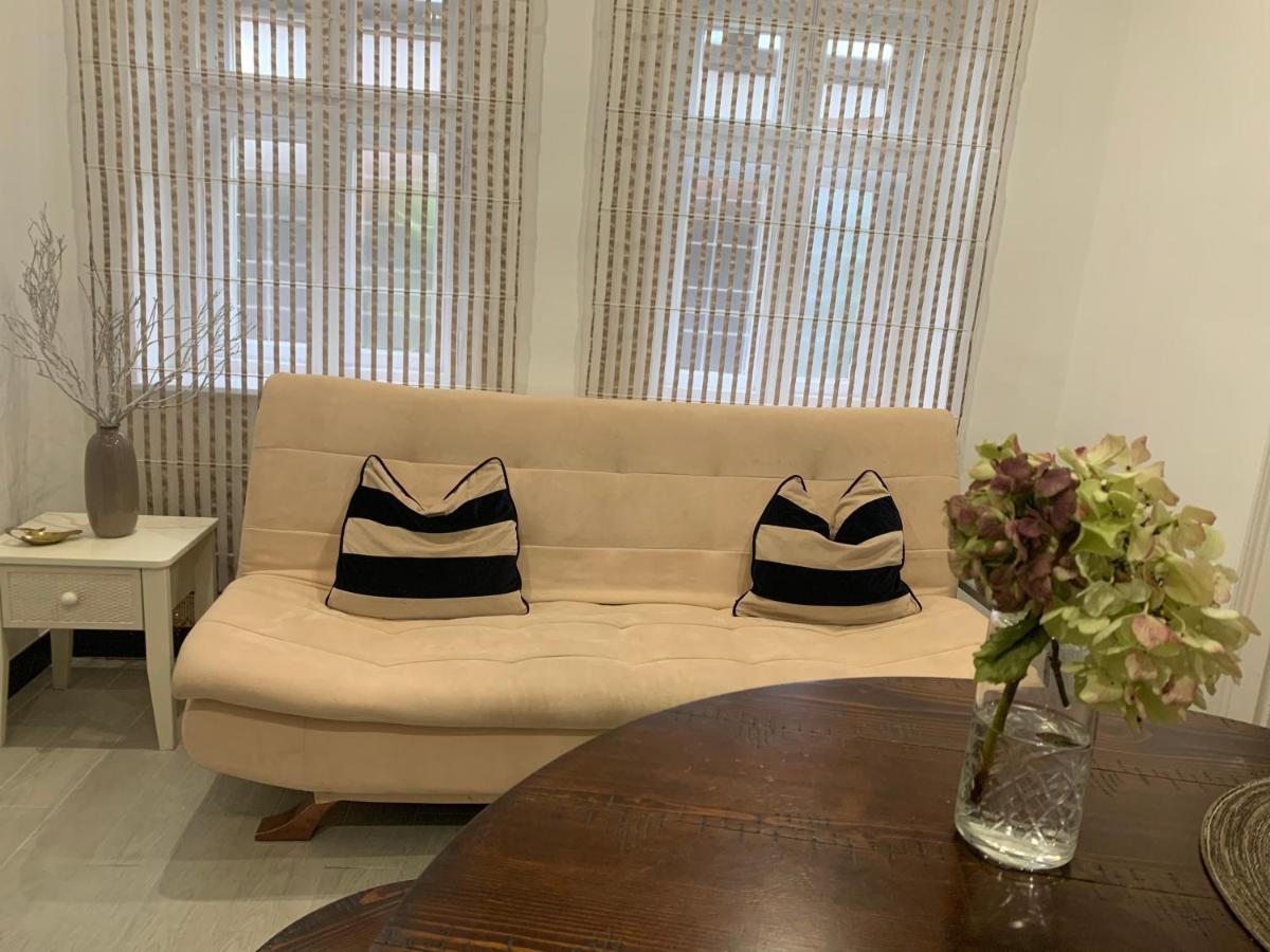 Dimora Apartman Debrecen Esterno foto